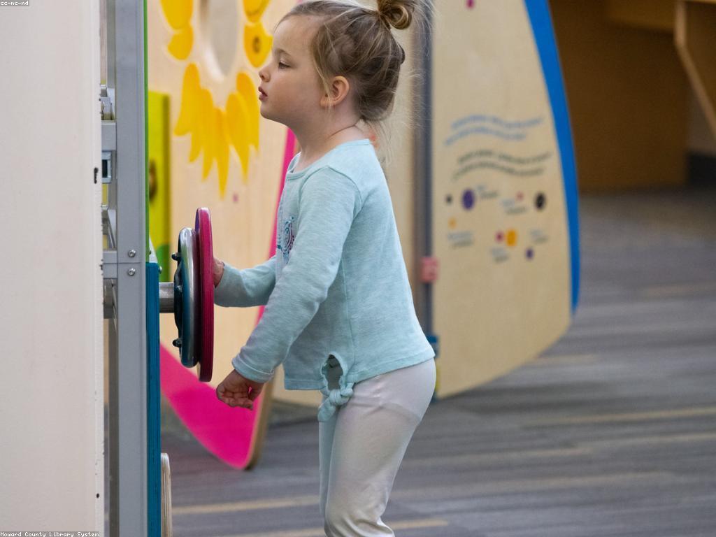 យុទ្ធសាស្ត្រលេង: ការអភិវឌ្ឍន៏នៃការលេង