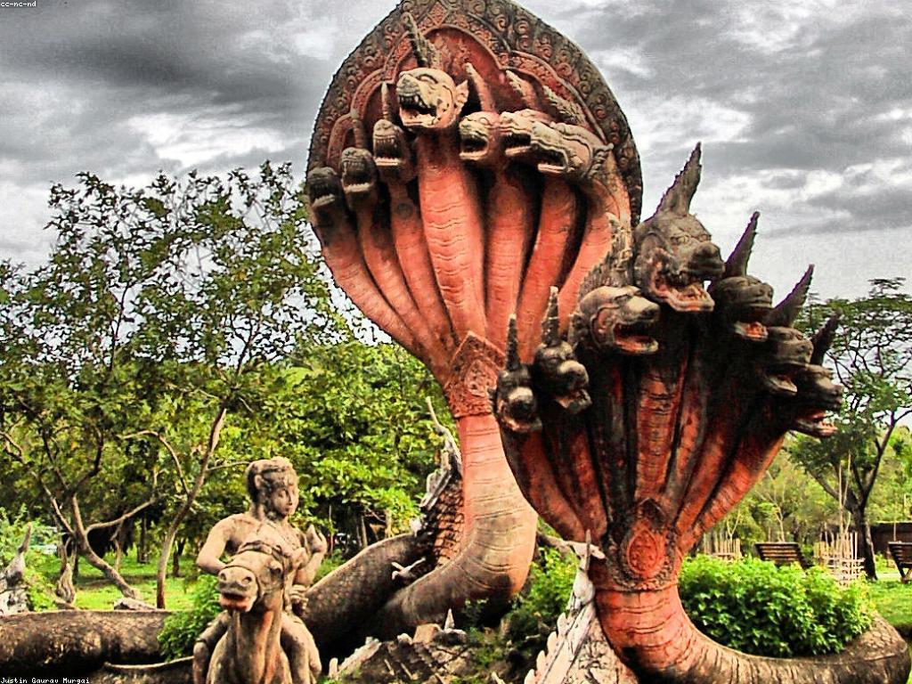 ការបង្ហាញពីស្លុត: ការពិចារណាអំពីស្លុតក្នុងកំណាព្យនិងបច្ចេកវិទ្យា