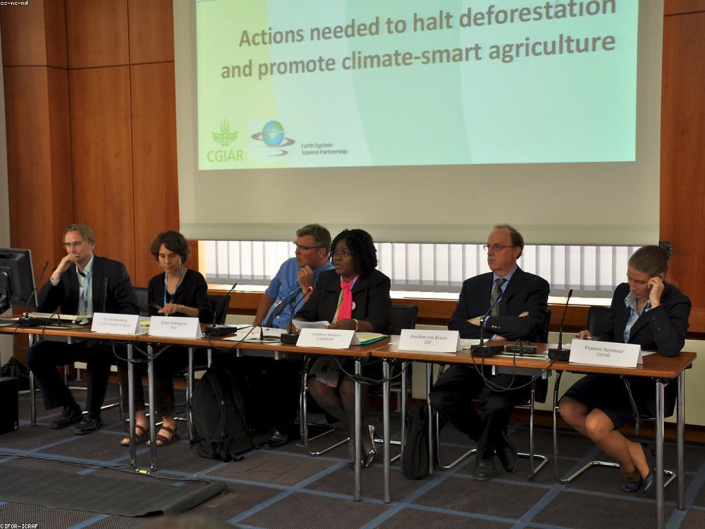 ព្រឹត្តិការណ៍និងពរជ័យ: យុទ្ធសាស្ត្រនៃការបង់ប្រាក់ចំពោះសេដ្ឋកិច្ច